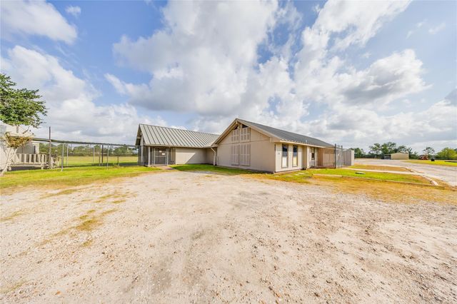 4227 Old Chocolate Bayou Road, Manvel, TX 77578