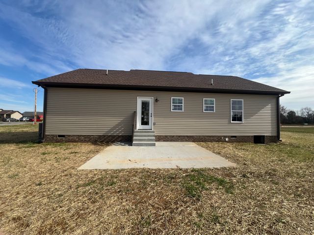 131 N Harris Ln, Portland, TN 37148