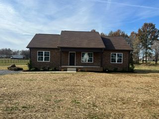 131 N Harris Ln, Portland, TN 37148