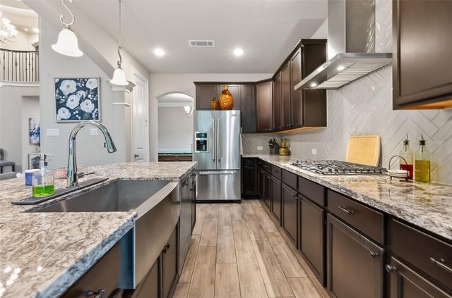 457 Auburn Pines Drive, Montgomery, TX 77316