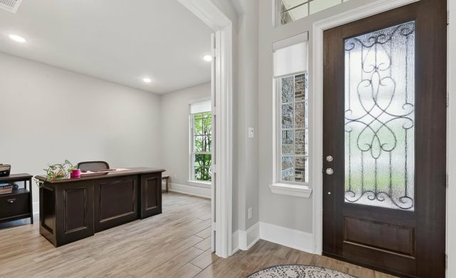 457 Auburn Pines Drive, Montgomery, TX 77316