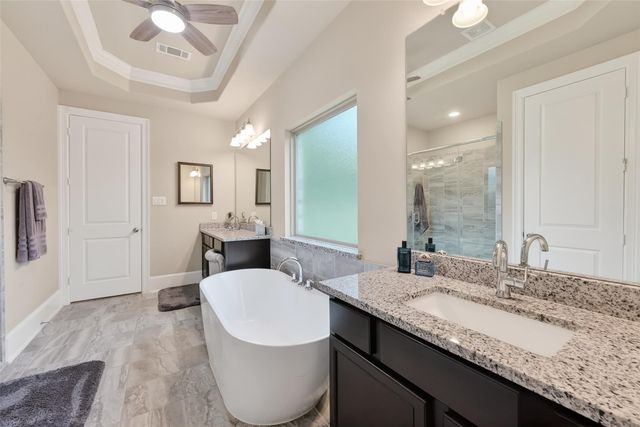 457 Auburn Pines Drive, Montgomery, TX 77316