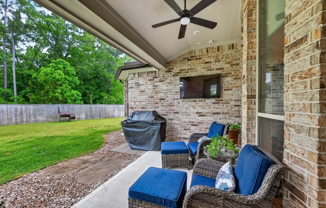 457 Auburn Pines Drive, Montgomery, TX 77316