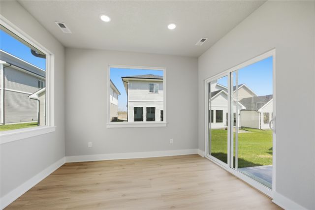 1421 NW Timber Lane, Grimes, IA 50111