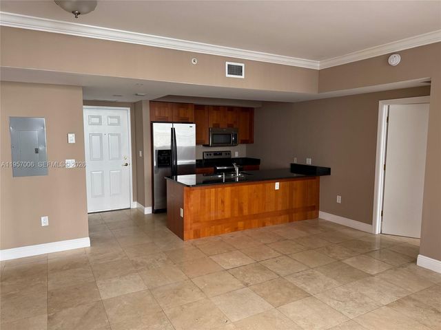 4100 Salzedo St 505, Coral Gables, FL 33146