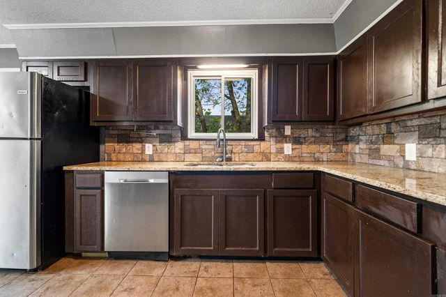 101 Hood Place, Hot Springs, AR 71901