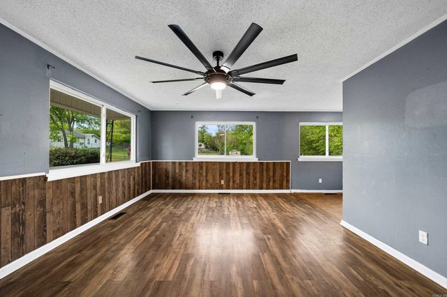 101 Hood Place, Hot Springs, AR 71901