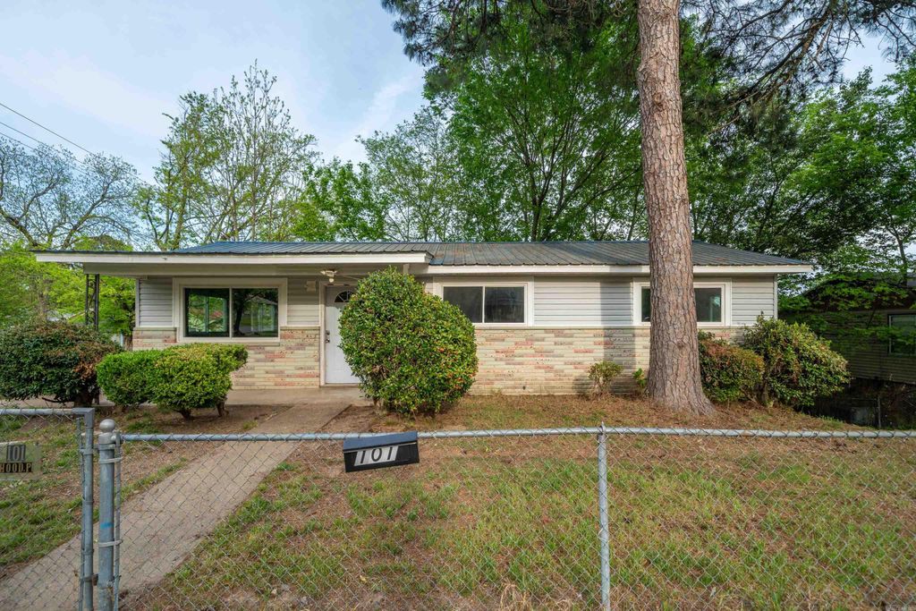 101 Hood Place, Hot Springs, AR 71901