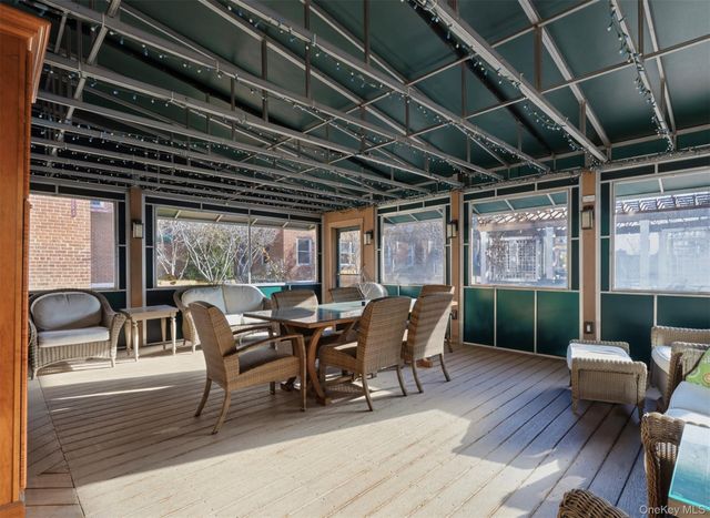 101 Old Mamaroneck Road 1c5, White Plains, NY 10605