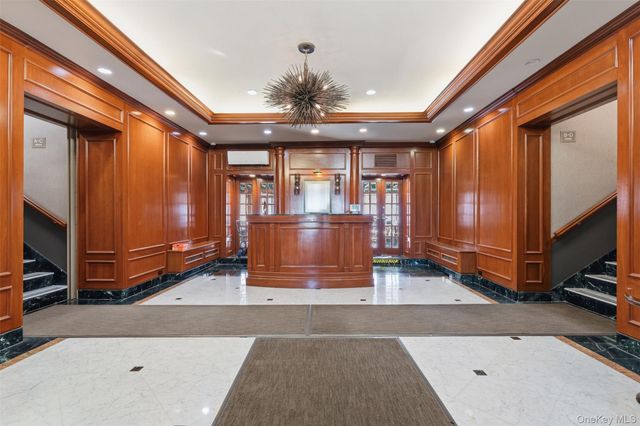 101 Old Mamaroneck Road 1c5, White Plains, NY 10605