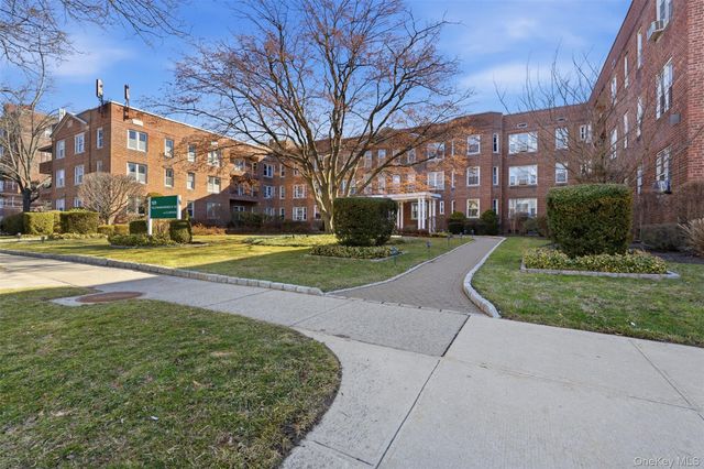 101 Old Mamaroneck Road 1c5, White Plains, NY 10605