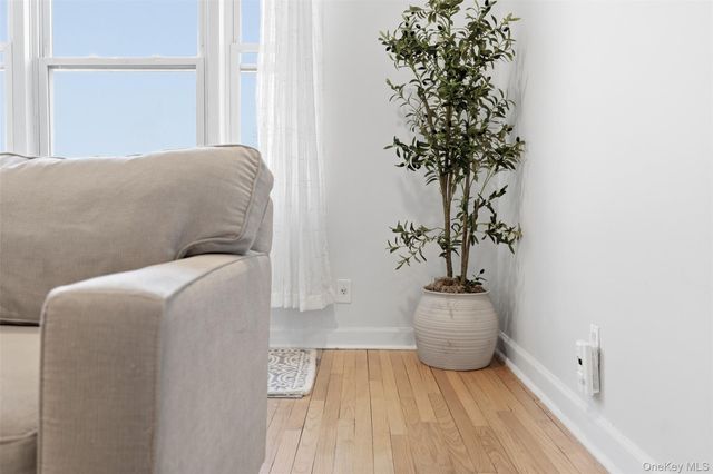 101 Old Mamaroneck Road 1c5, White Plains, NY 10605