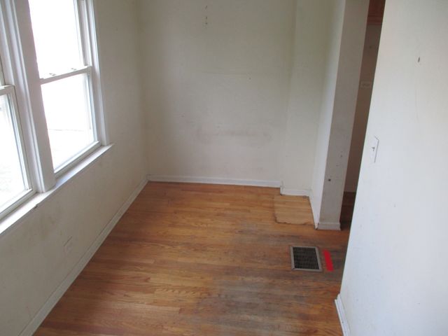 1324 Clinton Avenue, Berwyn, IL 60402