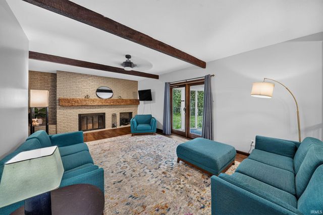51877 N Shoreham Court, South Bend, IN 46637