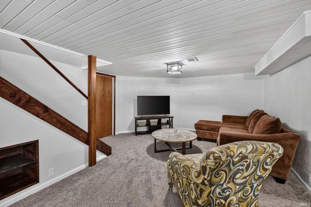 51877 N Shoreham Court, South Bend, IN 46637