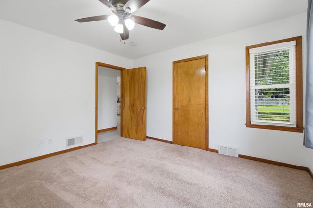 5414 N UNIVERSITY Street, Peoria, IL 61614