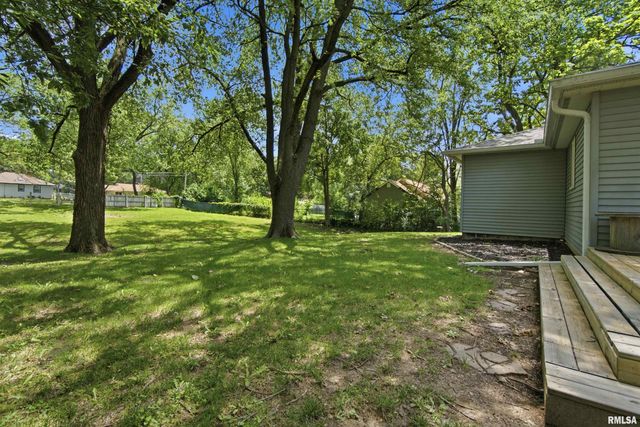 5414 N UNIVERSITY Street, Peoria, IL 61614
