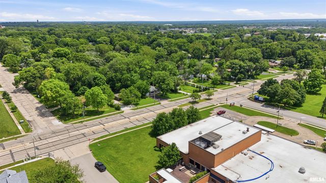 5414 N UNIVERSITY Street, Peoria, IL 61614