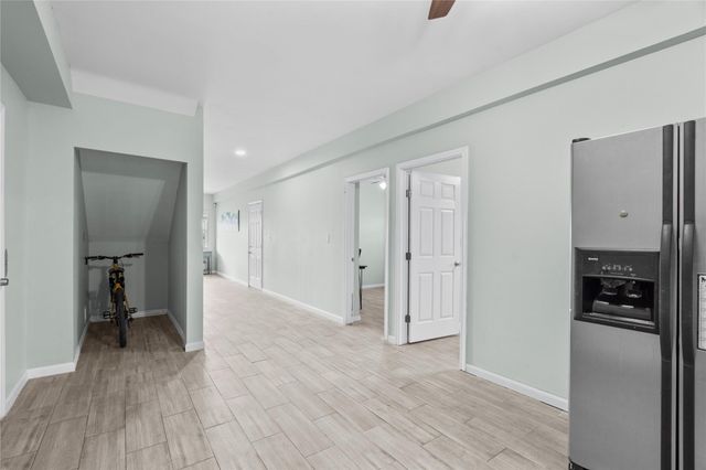 9605 Teichman Road, Galveston, TX 77554