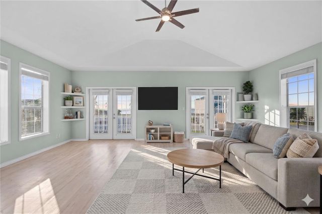 9605 Teichman Road, Galveston, TX 77554