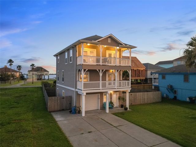 9605 Teichman Road, Galveston, TX 77554