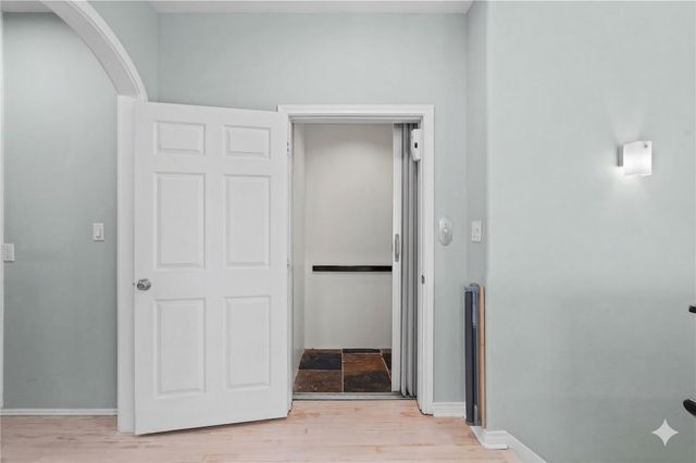 9605 Teichman Road, Galveston, TX 77554