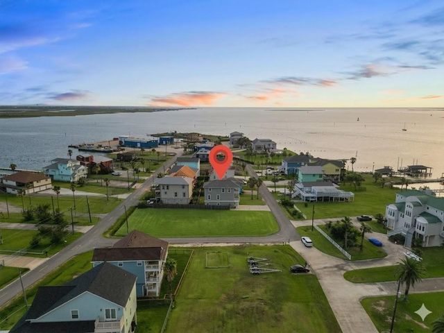9605 Teichman Road, Galveston, TX 77554