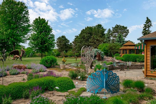 29295 N Callahan Road, Wauconda, IL 60084