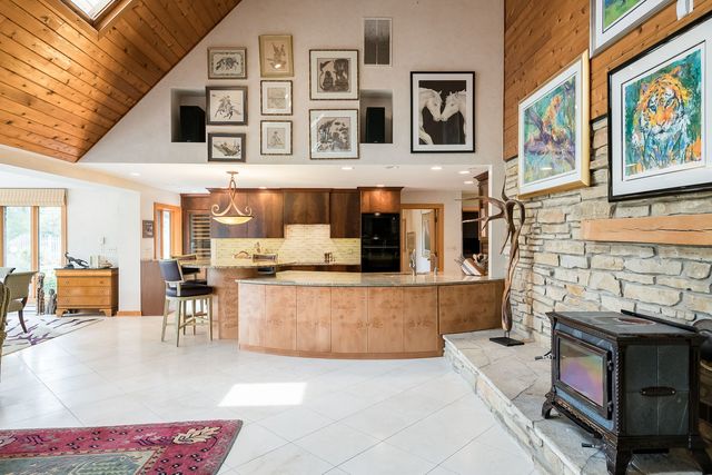 29295 N Callahan Road, Wauconda, IL 60084