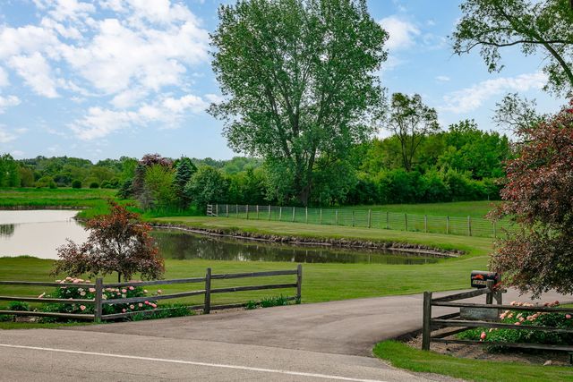 29295 N Callahan Road, Wauconda, IL 60084