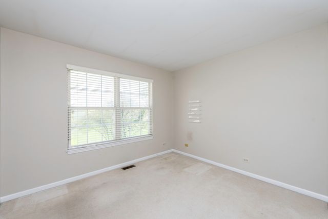 36111 N New Bridge Court, Gurnee, IL 60031