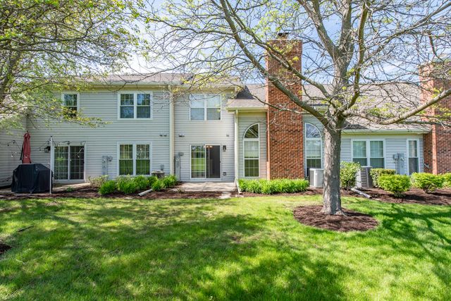 36111 N New Bridge Court, Gurnee, IL 60031