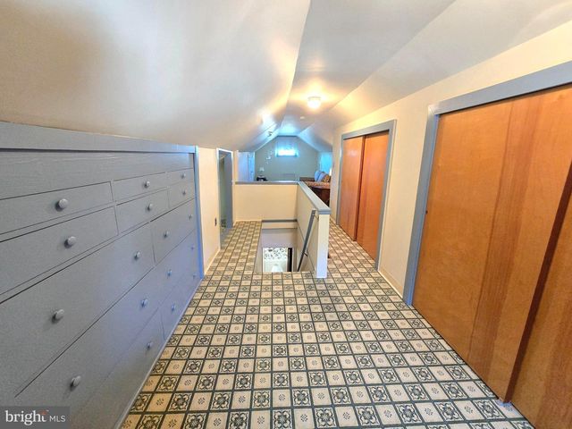 115 N FORKLANDING RD, Maple Shade, NJ 08052