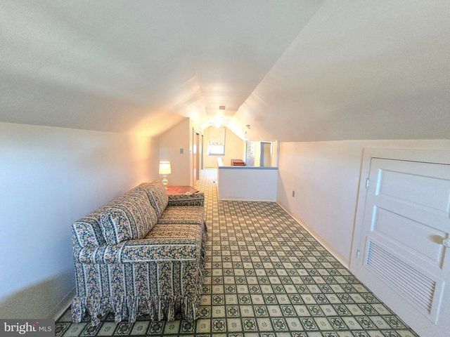 115 N FORKLANDING RD, Maple Shade, NJ 08052