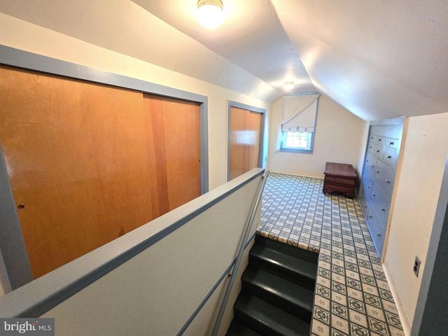 115 N FORKLANDING RD, Maple Shade, NJ 08052