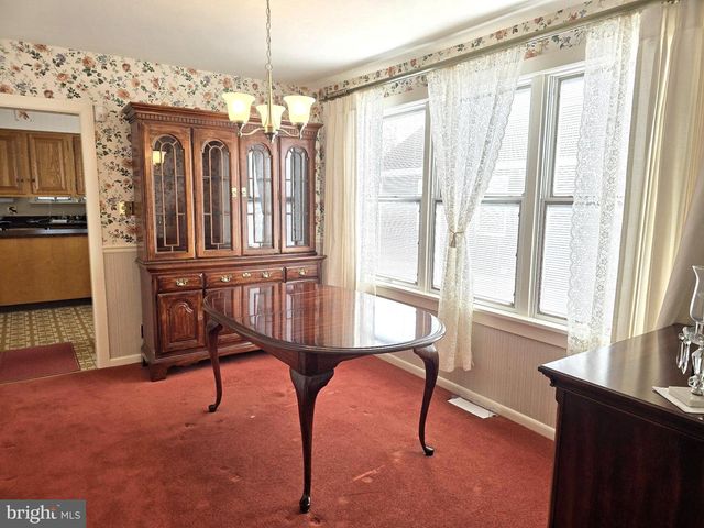 115 N FORKLANDING RD, Maple Shade, NJ 08052