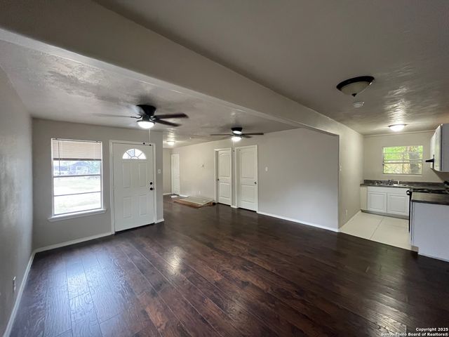 3723 W Martin, San Antonio, TX 78207