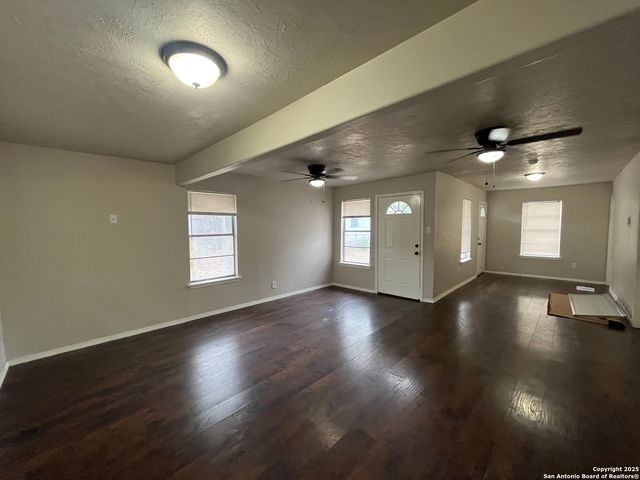 3723 W Martin, San Antonio, TX 78207