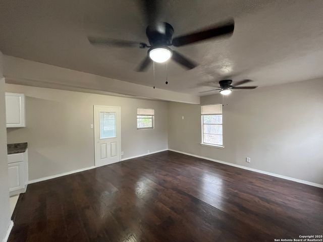 3723 W Martin, San Antonio, TX 78207