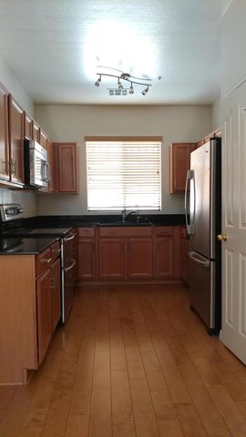 105 W Commerce Court, Gilbert, AZ 85233