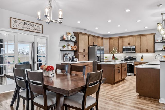 10462 Chestnut Creek Boulevard, Fort Wayne, IN 46814