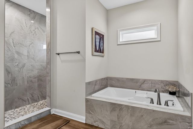 10462 Chestnut Creek Boulevard, Fort Wayne, IN 46814