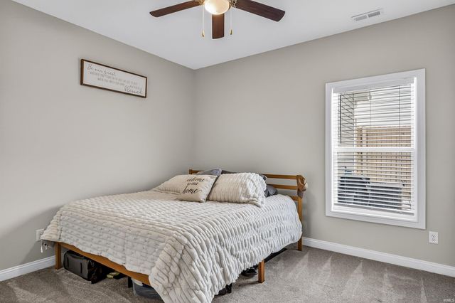 10462 Chestnut Creek Boulevard, Fort Wayne, IN 46814