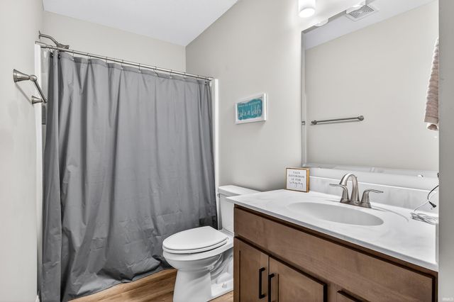 10462 Chestnut Creek Boulevard, Fort Wayne, IN 46814