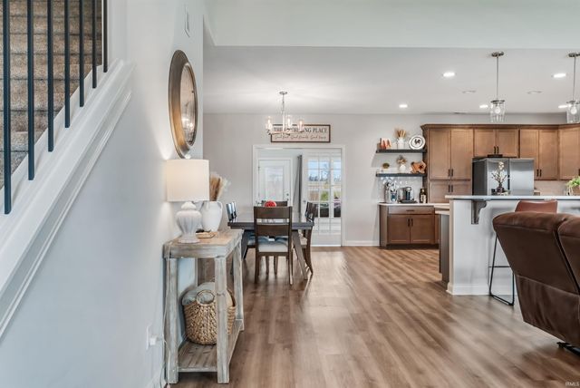 10462 Chestnut Creek Boulevard, Fort Wayne, IN 46814