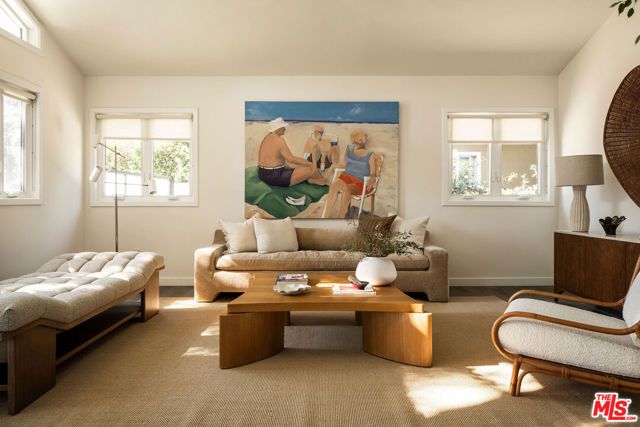 3758 Barry Avenue, Los Angeles, CA 90066