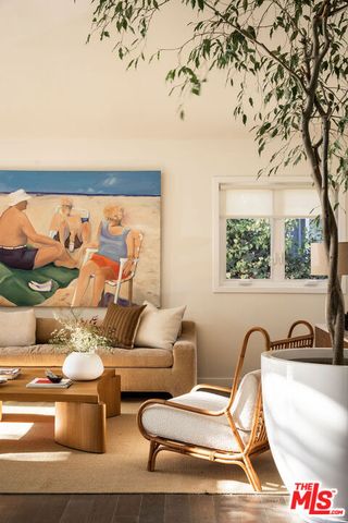 3758 Barry Avenue, Los Angeles, CA 90066