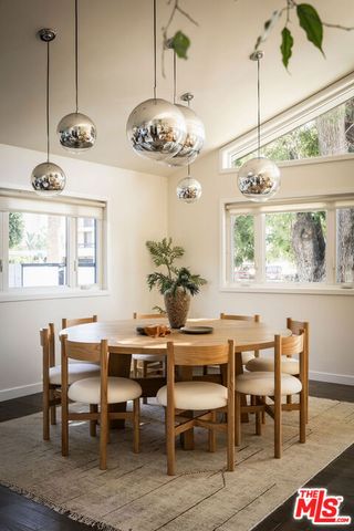 3758 Barry Avenue, Los Angeles, CA 90066