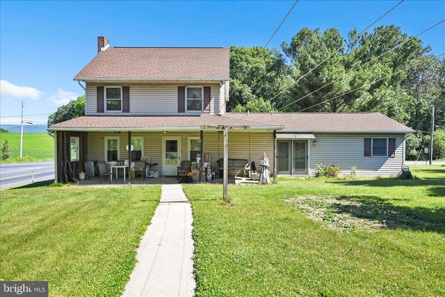 5235 FOUR POINT RD, Bethel, PA 19507