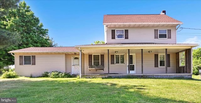 5235 FOUR POINT RD, Bethel, PA 19507